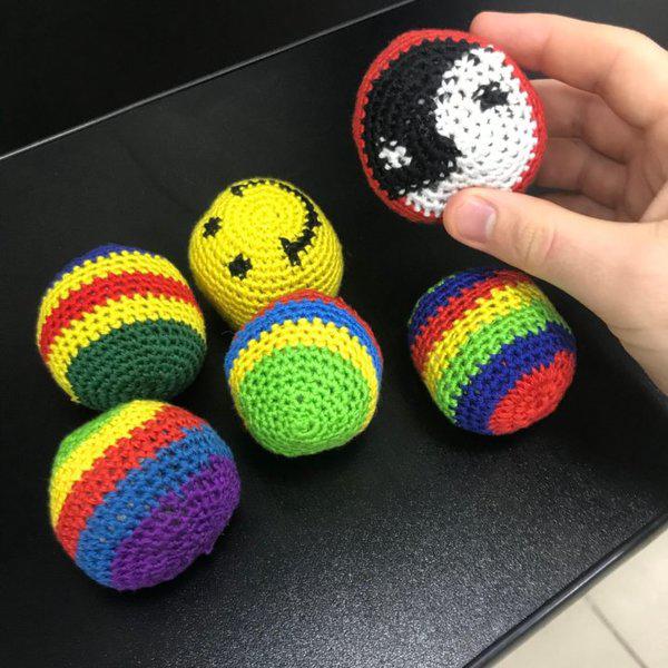 мячики видео. мячики для детей. мячики видео. игрушки мячики прыгуны. сокс футбэг.